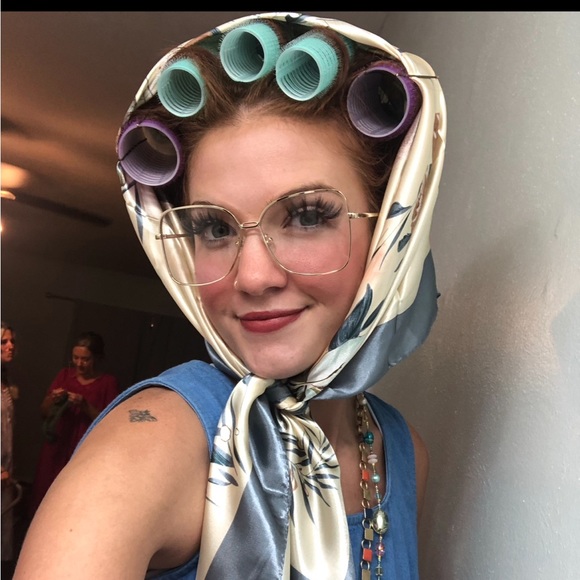 Fake Grandma Glasses - Picture 5 of 5